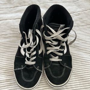 Kids size 5 hightop Vans